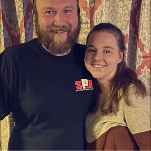 Meet your Posher, Hailey